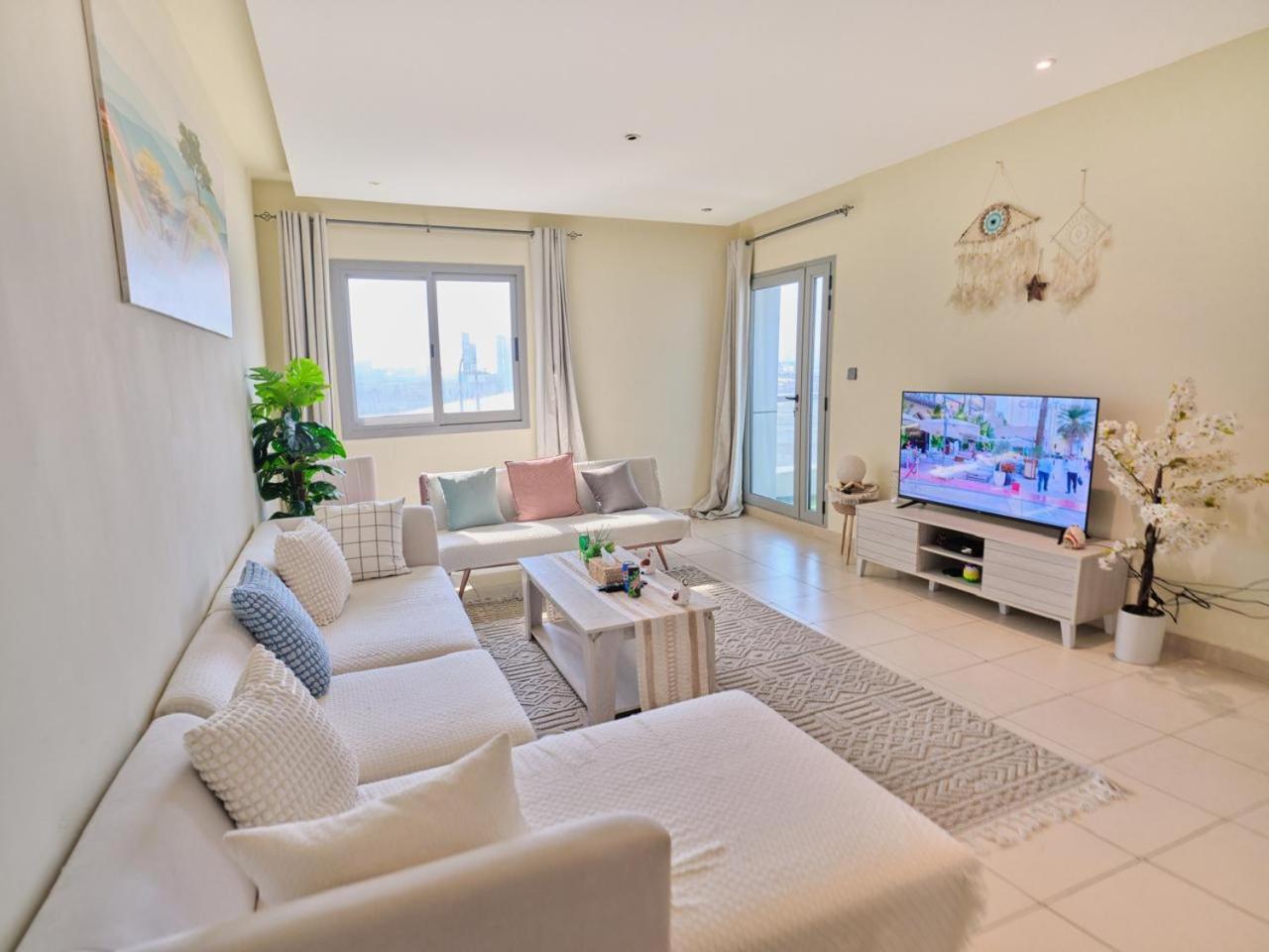 Appartamento Wonderful 1Bd With Full Marina View Dubai Esterno foto