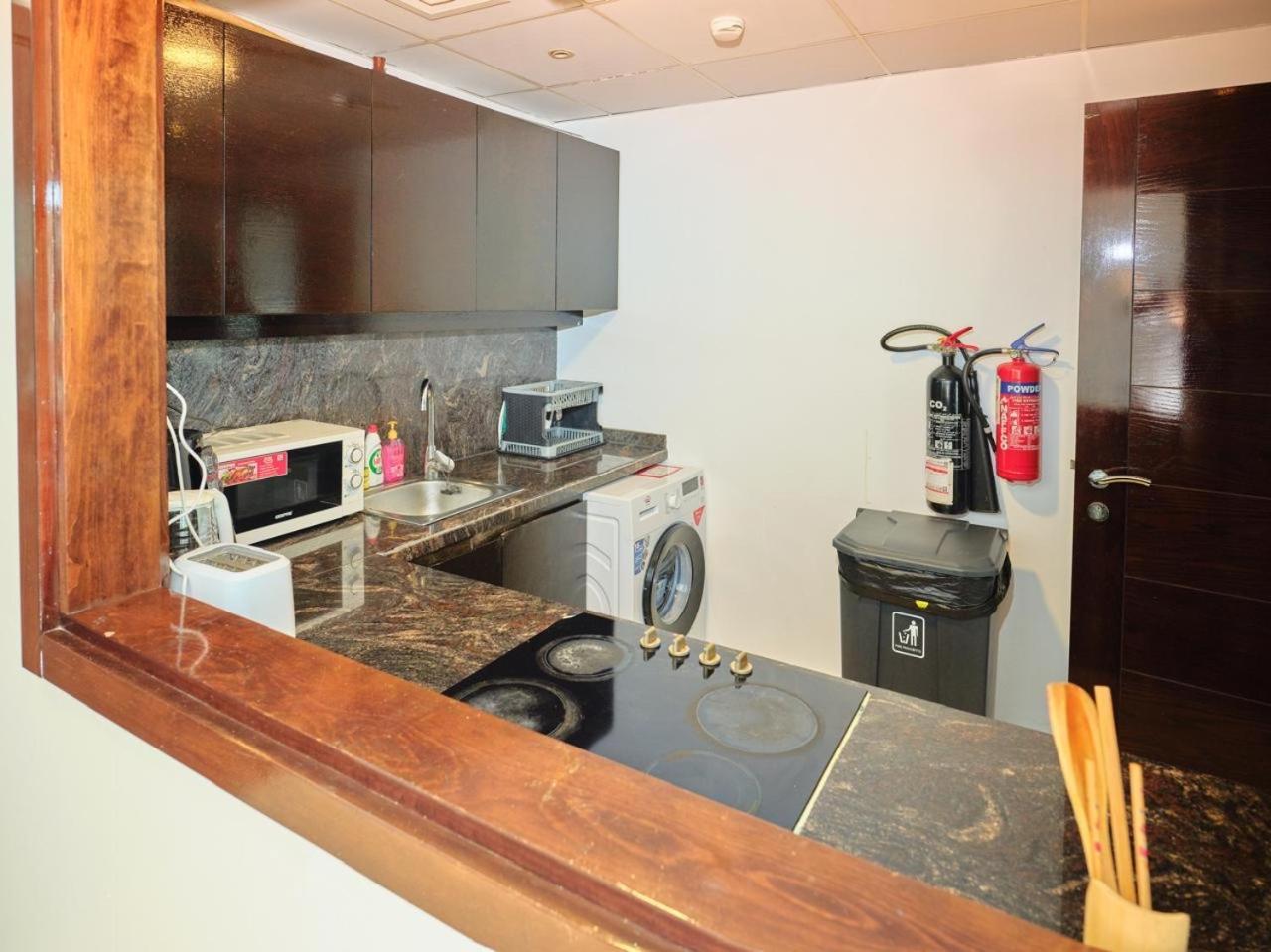 Appartamento Wonderful 1Bd With Full Marina View Dubai Esterno foto