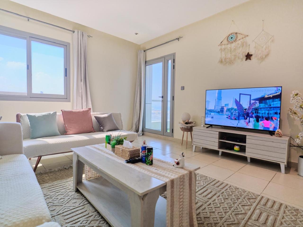 Appartamento Wonderful 1Bd With Full Marina View Dubai Esterno foto