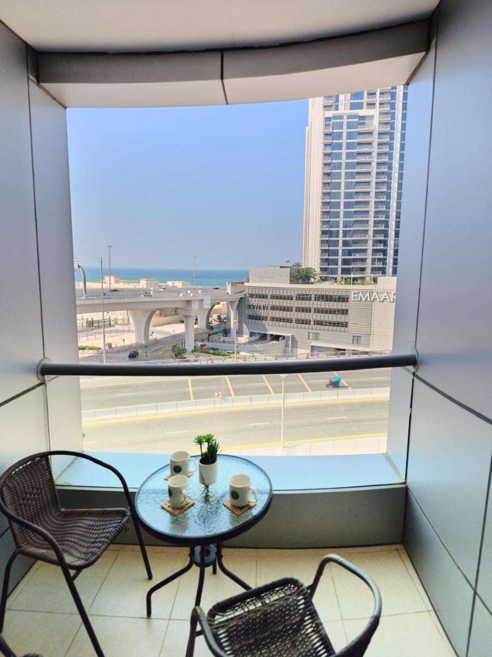 Appartamento Wonderful 1Bd With Full Marina View Dubai Esterno foto