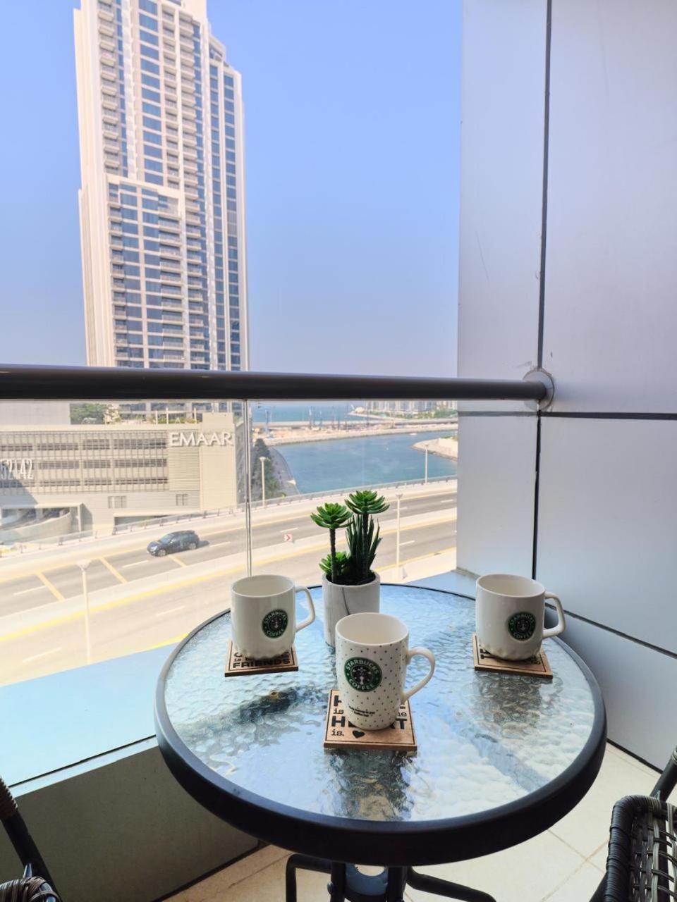 Appartamento Wonderful 1Bd With Full Marina View Dubai Esterno foto